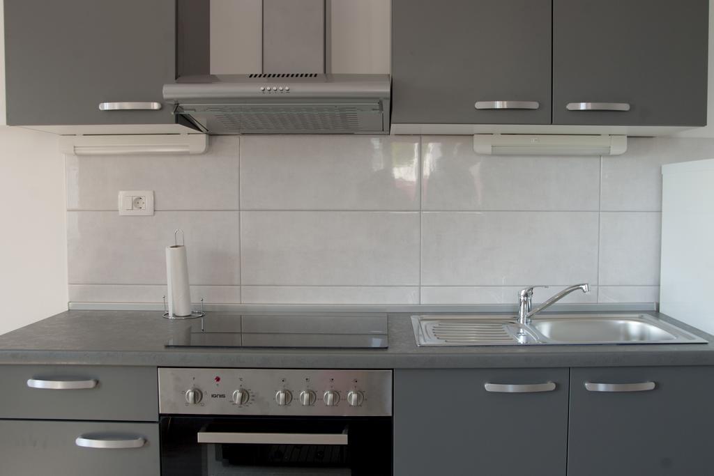 Apartment Perun Podstrana Exterior foto